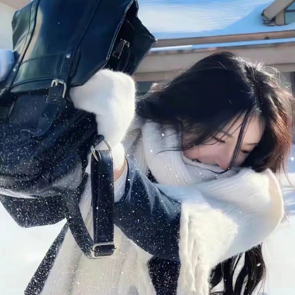 美女霓裳